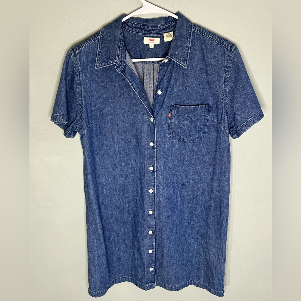 Levi’s Denim Shift Dress